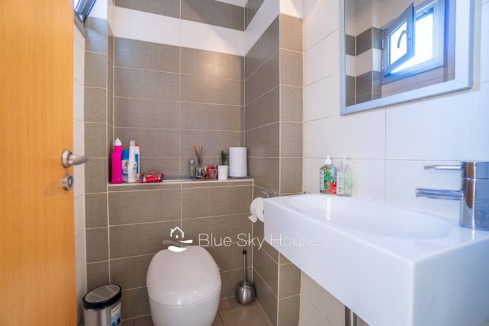 Image No.10-Villa de 4 chambres à vendre à Limassol