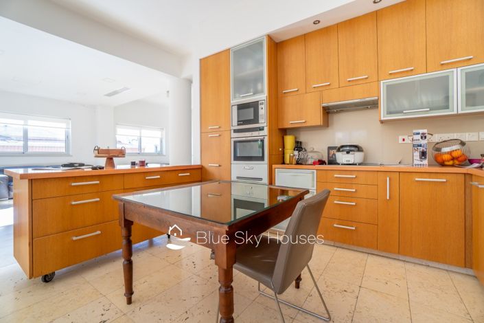 Image No.6-Villa de 4 chambres à vendre à Limassol