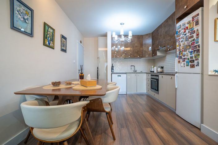 Image No.10-2 Bed Apartment for sale