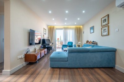 Apartment For Sale  in  Kato Paphos - Universal