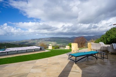 Detached Villa For Sale  in  Lasa