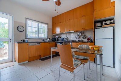 Detached Villa For Sale  in  Pegia - Sea Caves