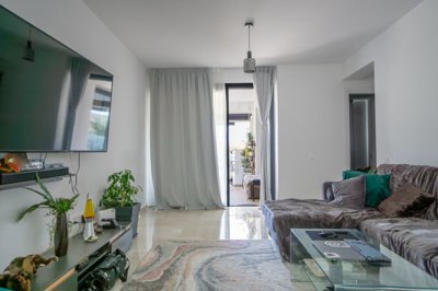 Apartment For Sale  in  Paphos Town