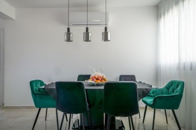 Apartment For Sale  in  Paphos Town