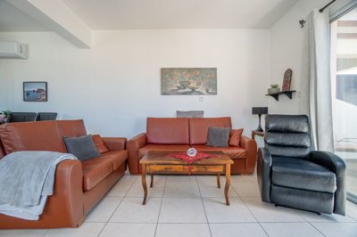 Apartment For Sale  in  Kato Paphos - Universal