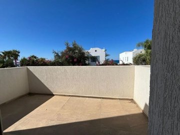 Detached Villa For Sale  in  Chloraka