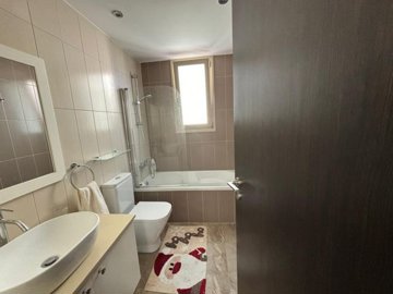 Detached Villa For Sale  in  Chloraka