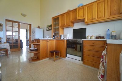 Detached Villa For Sale  in  Vavatsinia