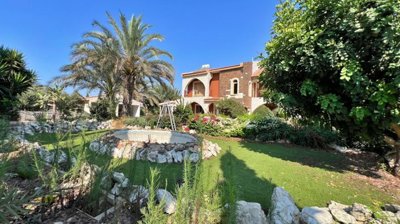Detached Villa For Sale  in  Select Location