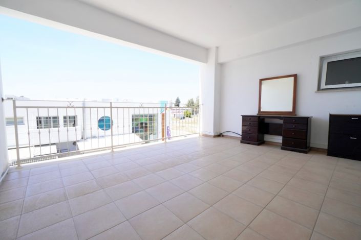 Image No.9-3 Bed Apartment for sale
