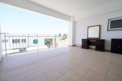 Apartment For Sale  in  Aradippou