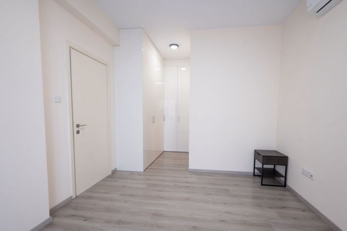 Image No.10-3 Bed Apartment for sale