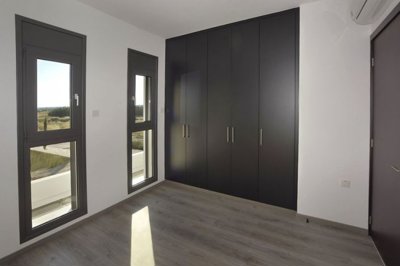 Detached Villa For Sale  in  Anglikos Stratos Dekeleias