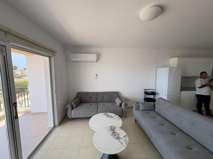 Image No.2-Appartement de 2 chambres à vendre à Paphos