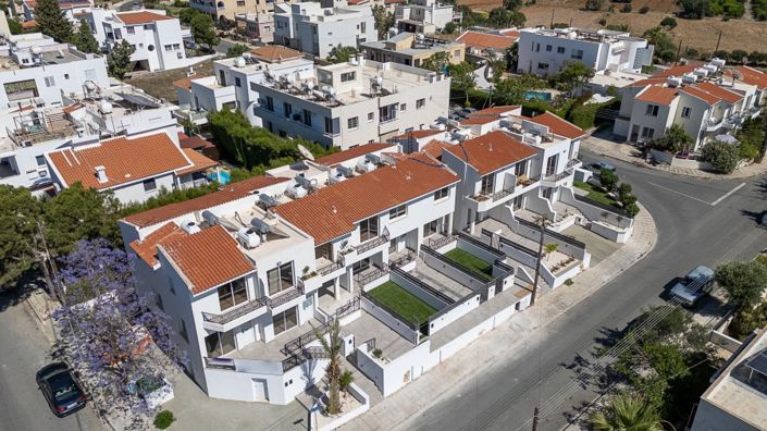 Modern Townhouse 10