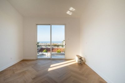 Town House For Sale  in  Petridia