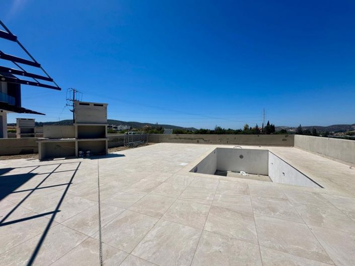 Image No.2-4 Bed Villa for sale