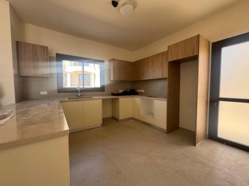 Bungalow For Sale  in  Monagroulli