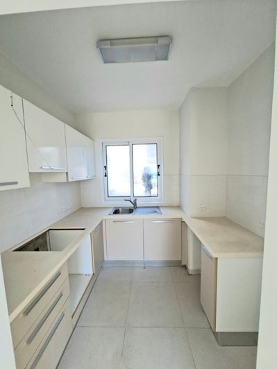 Image No.5-2 Bed Townhouse for sale