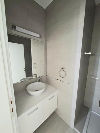 Image No.6-2 Bed Townhouse for sale