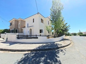 Detached Villa For Sale  in  Koili