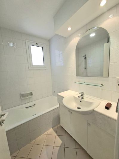 Image No.8-3 Bed Villa for sale