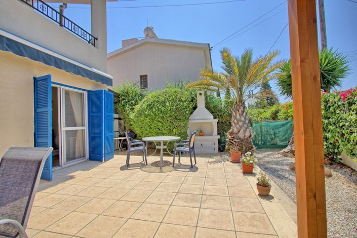 Image No.2-Villa for sale