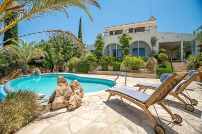 Detached Villa For Sale  in  Tsada