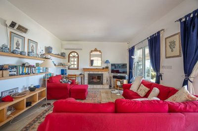 Detached Villa For Sale  in  Tsada