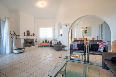 Detached Villa For Sale  in  Tala - Kamares