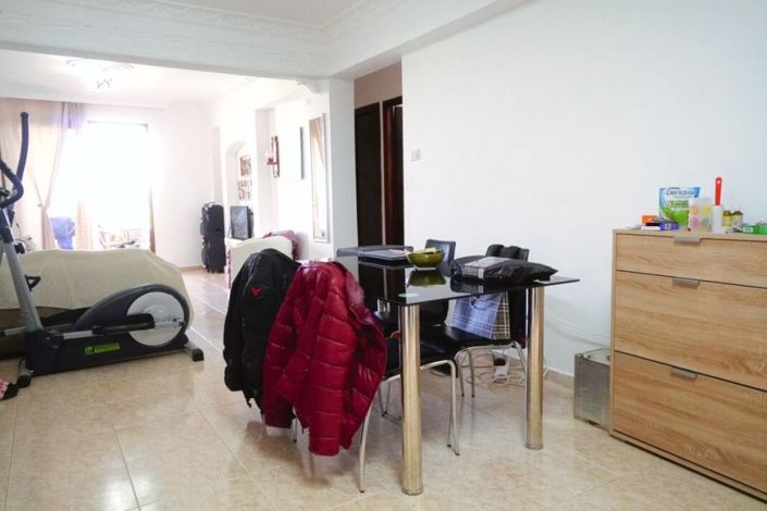 Image No.10-3 Bed Apartment for sale