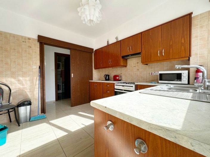 Image No.3-3 Bed Apartment for sale