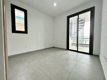 Penthouse For Sale  in  Livadia