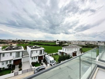 Penthouse For Sale  in  Livadia