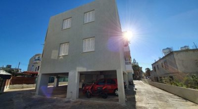 Apartment For Sale  in  Chloraka