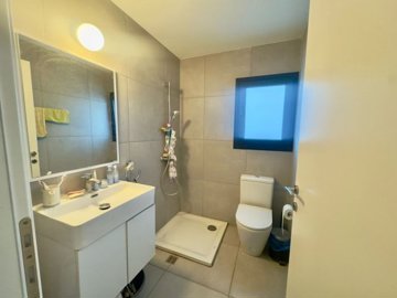 Detached Villa For Sale  in  Ayios Athanasios