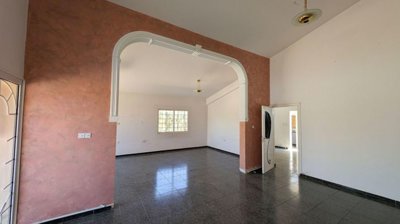 Three-Bedroom House in Parekklisia, Limassol
