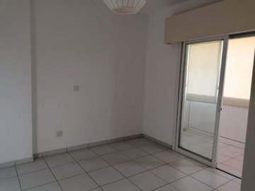 Apartment For Sale  in  Mesa Yitonia