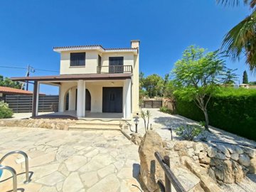 Detached Villa For Sale  in  Tala - Kamares