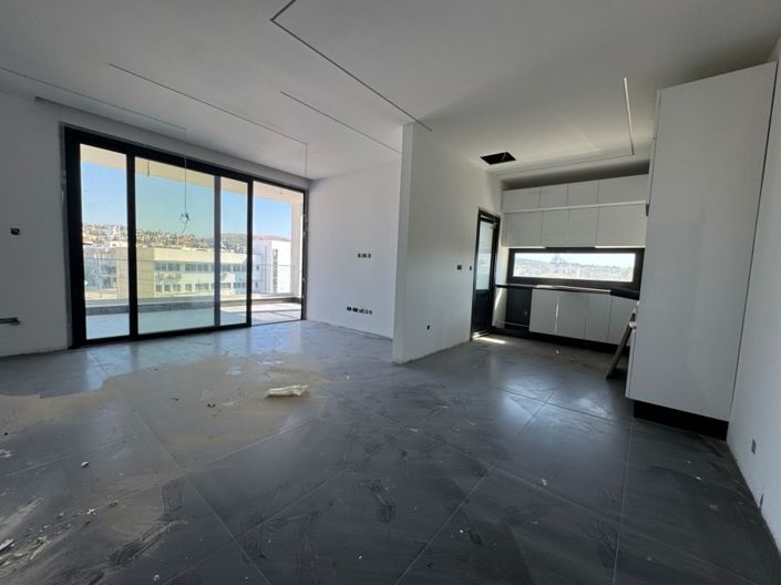 Image No.3-3 Bed Apartment for sale
