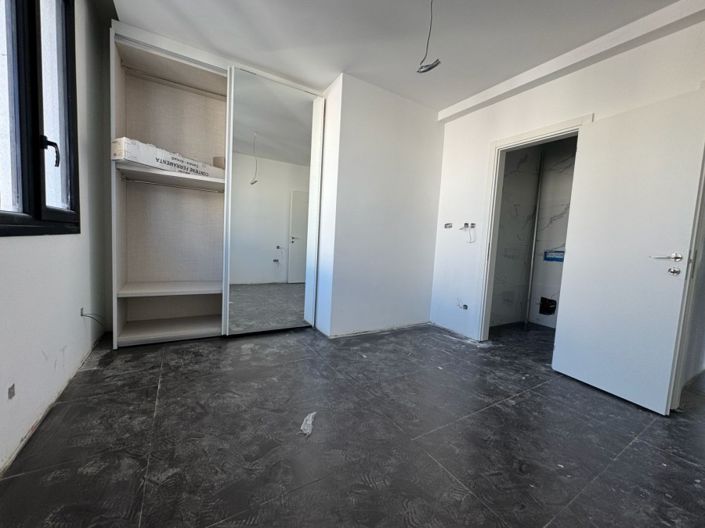 Image No.6-3 Bed Apartment for sale