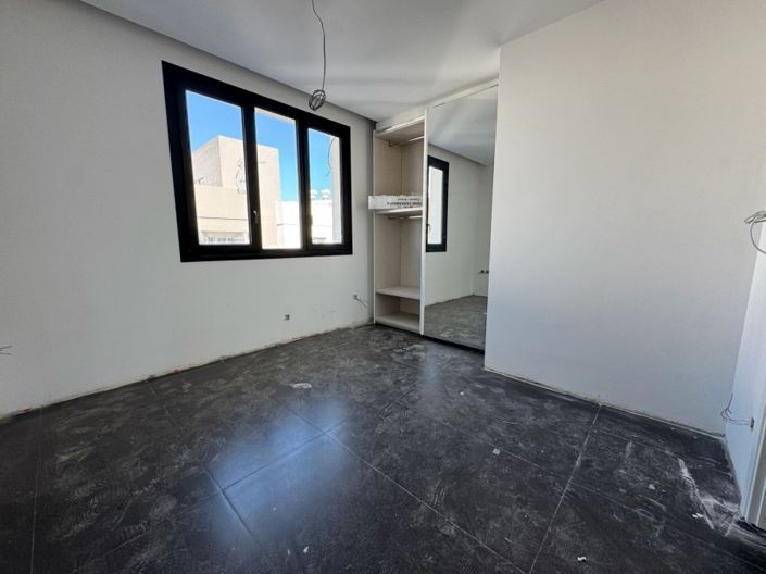 Image No.9-3 Bed Apartment for sale