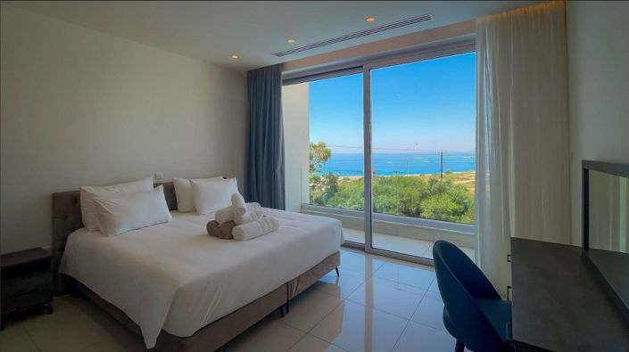 Image No.9-3 Bed Villa for sale