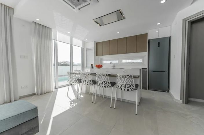 Image No.8-4 Bed Villa for sale