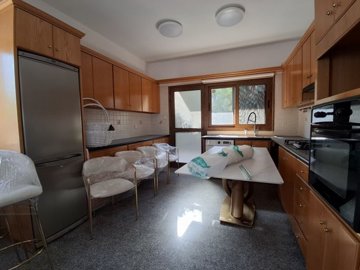 Detached Villa For Sale  in  Mouttagiaka