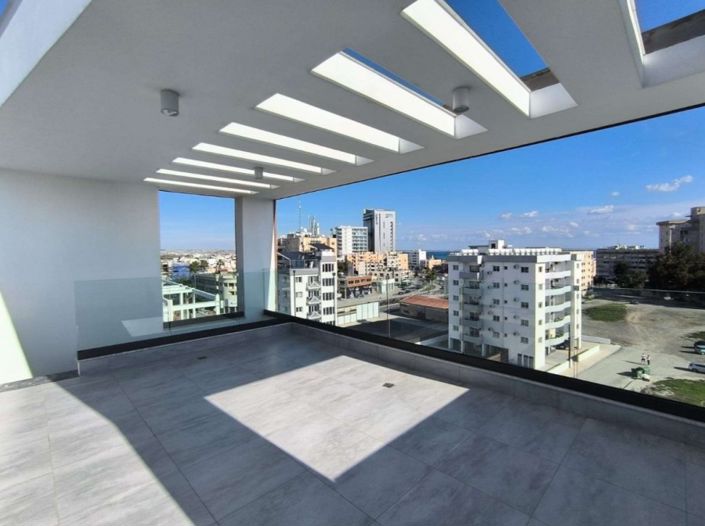 Image No.2-Penthouse de 2 chambres à vendre à Larnaca