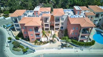 Ground Floor Apartment For Rent  in  Kato Paphos