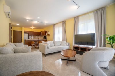 Ground Floor Apartment For Rent  in  Kato Paphos