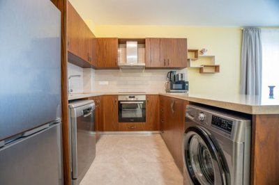 Ground Floor Apartment For Rent  in  Kato Paphos