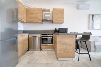 Apartment For Rent  in  Paphos Town
